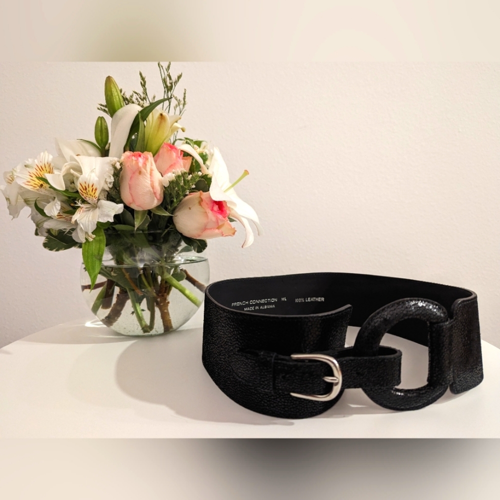 French Connection waist belt-100% leather-embossed-XS/25-27 inch waist-like new